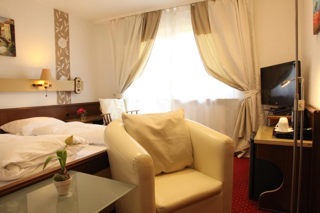 Kurhotel Wuerdinger Hof Bad Füssing Szoba fotó